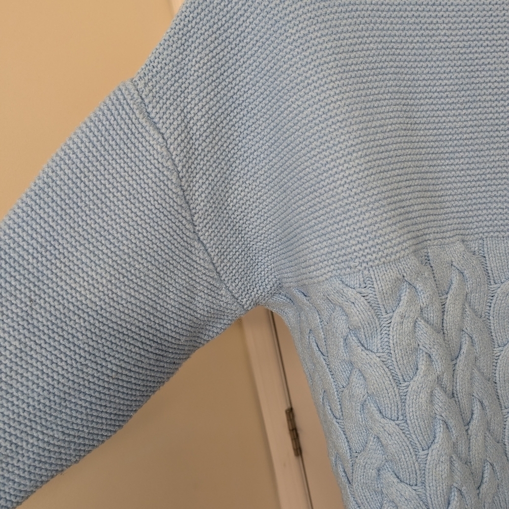 WOMANCE BABY BLUE CABLE KNIT SWEATER SIZE SMALL - Picture 7 of 8